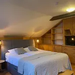 Bed & Breakfast May's & Restaurant Obervellach