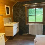 Bed & Breakfast May's & Restaurant *