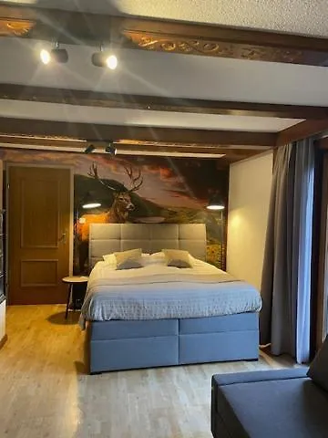 May's & Restaurant Оберфеллах