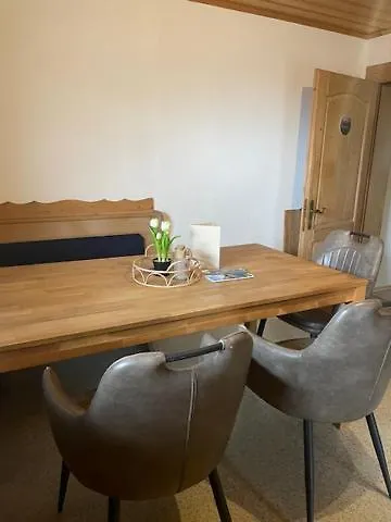 May's & Restaurant Отель типа 