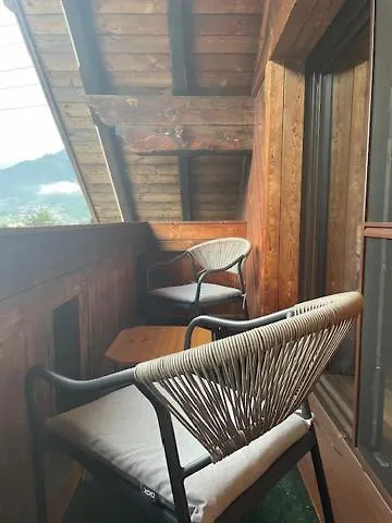 May's & Restaurant Отель типа 