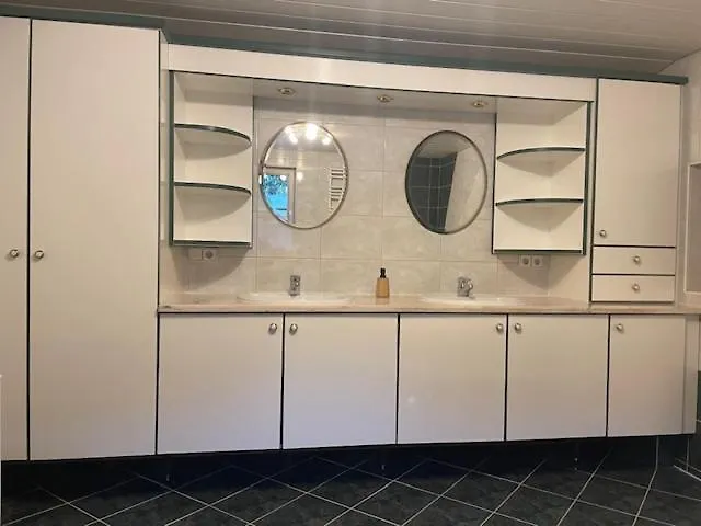 May's & Restaurant Оберфеллах