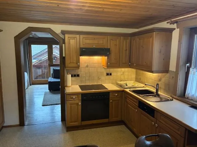 May's & Restaurant Отель типа 